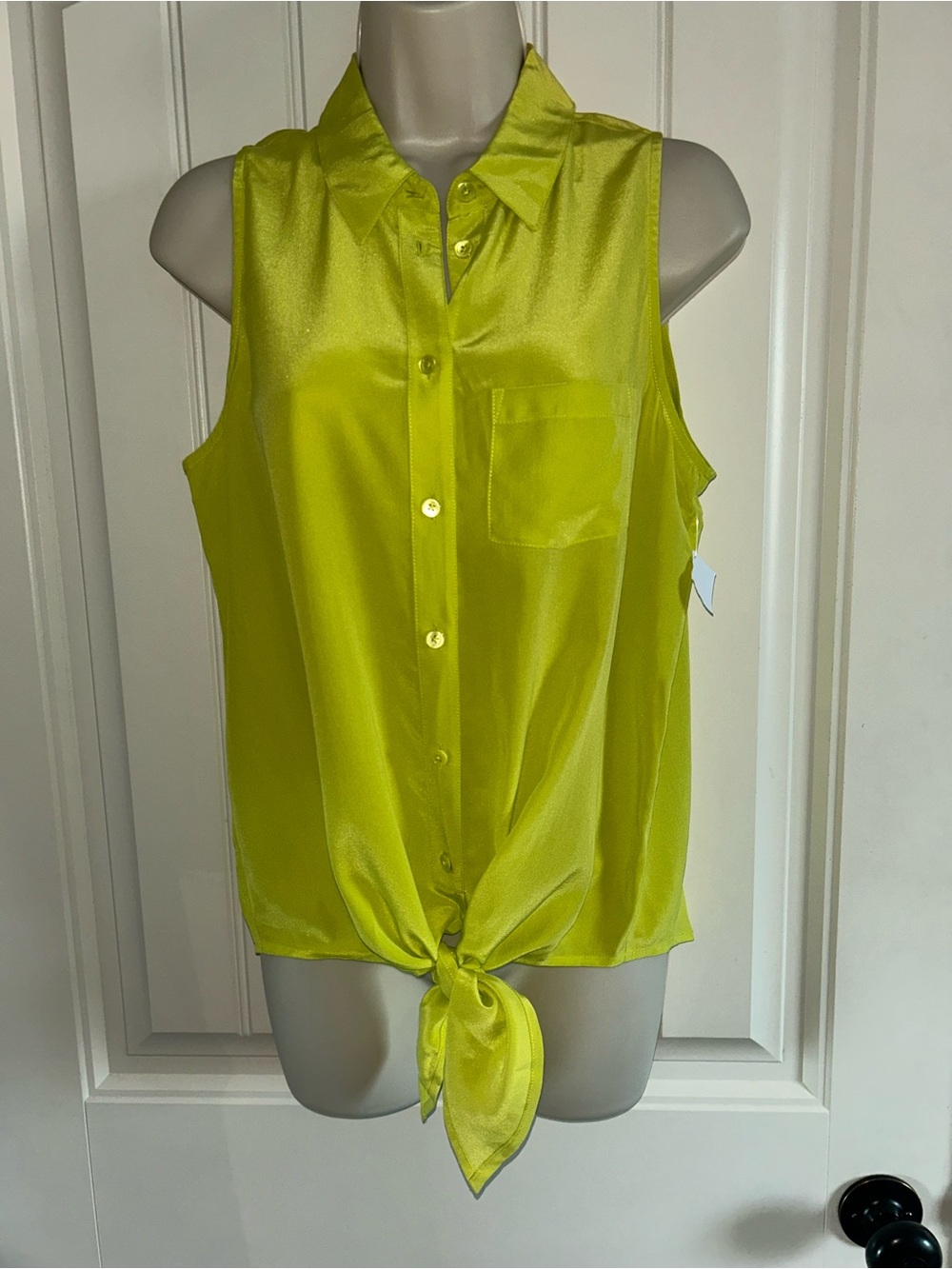 NEW Equipment Lime Green Silk Tie-Front Sleeveless Button Top Sz S
